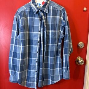 Roundtree & Yorke Navy Plaid Casual Shirt